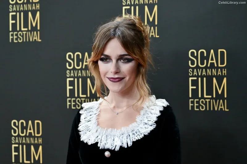 Kiernan Shipka photo 7 of 2601