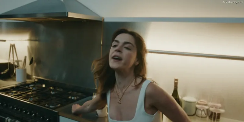 Kiernan Shipka photo 17 of 2601