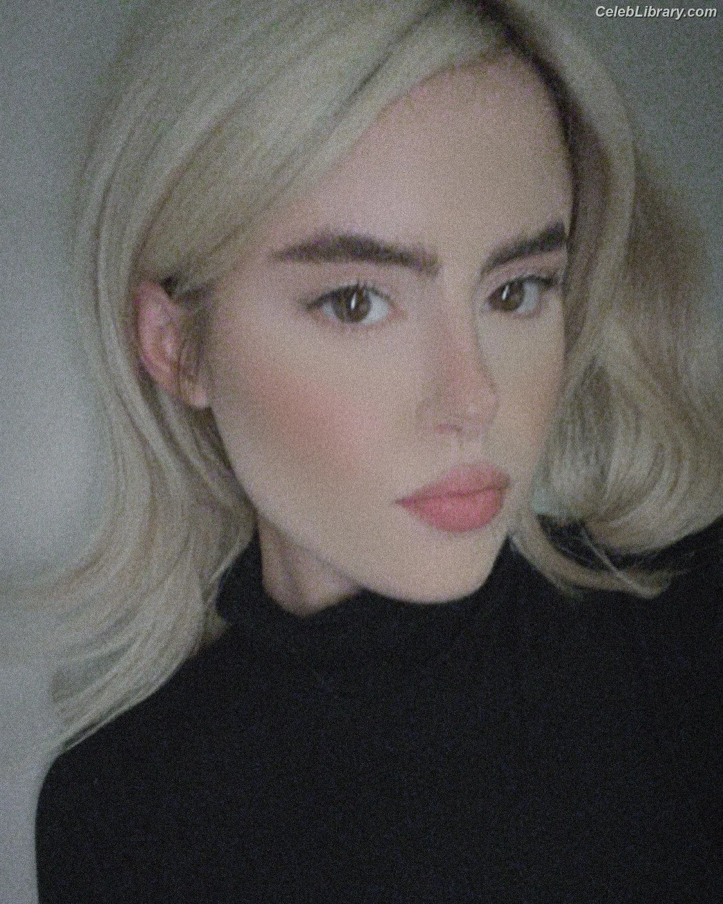 Kiiara photo 12 of 44