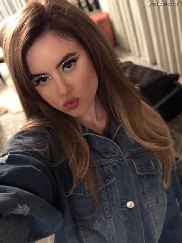 Kiiara photo 6 of 45