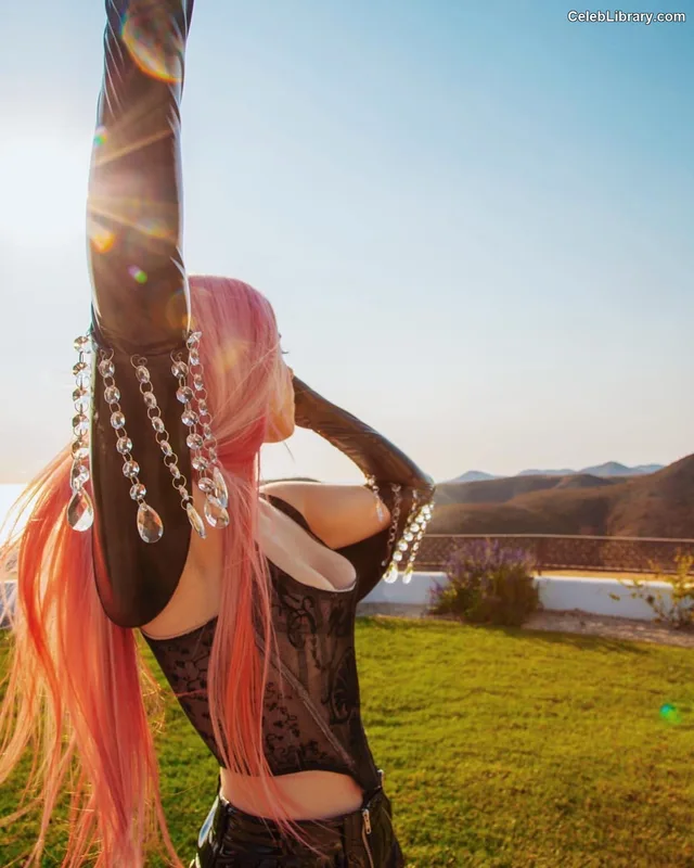 Kiiara photo 21 of 45