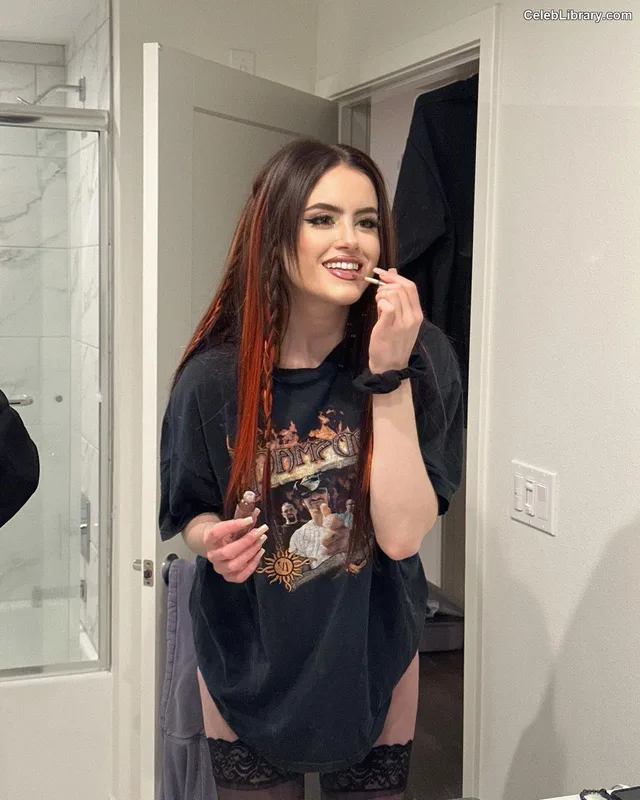 Kiiara photo 10 of 45