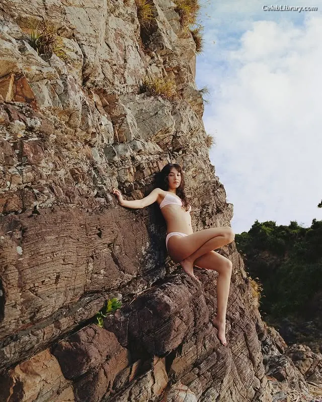 Kiko Mizuhara photo 8 of 135