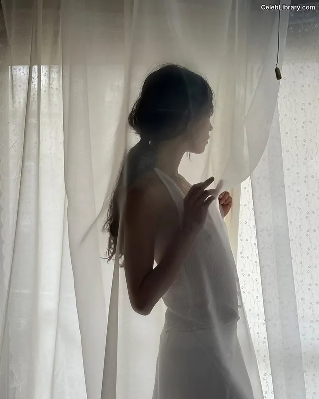 Kiko Mizuhara photo 6 of 136