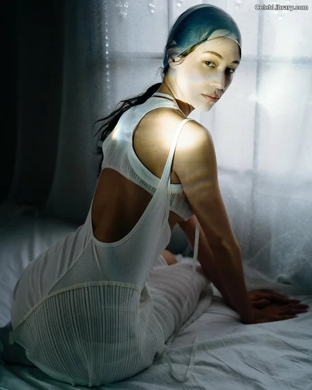 Kiko Mizuhara photo 11 of 136