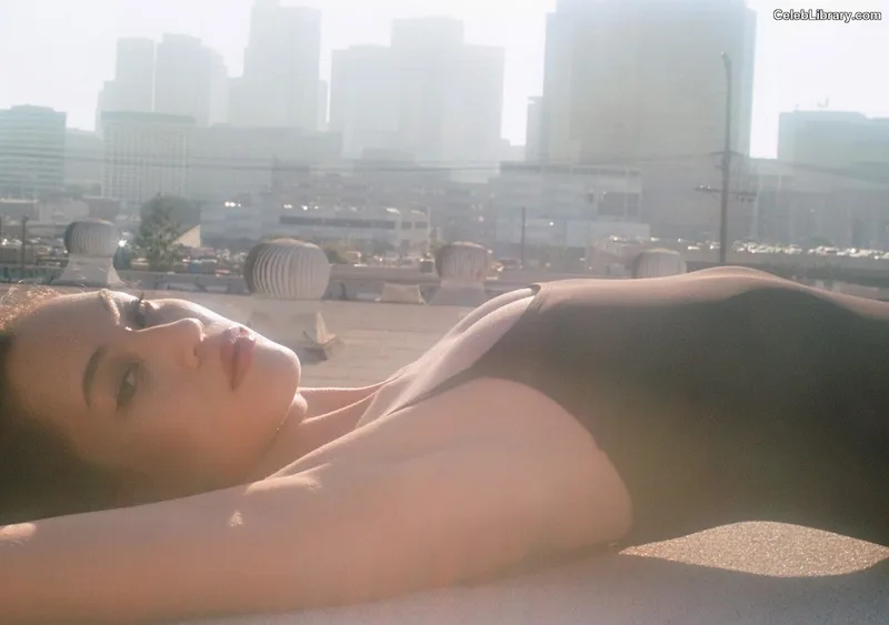 Kiko Mizuhara photo 10 of 136