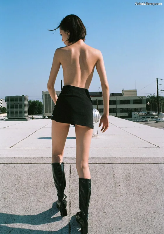 Kiko Mizuhara photo 21 of 136