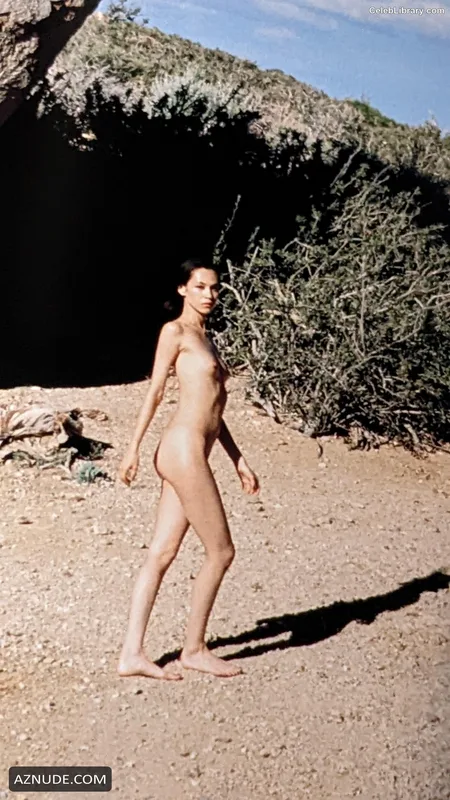 Kiko Mizuhara photo 1 of 136