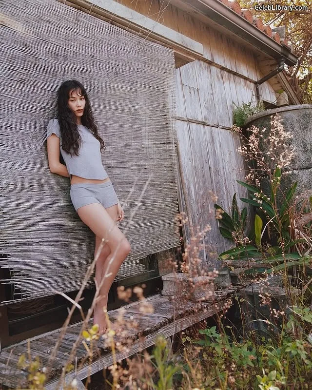 Kiko Mizuhara photo 24 of 136