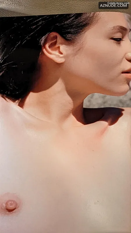 Kiko Mizuhara photo 5 of 136