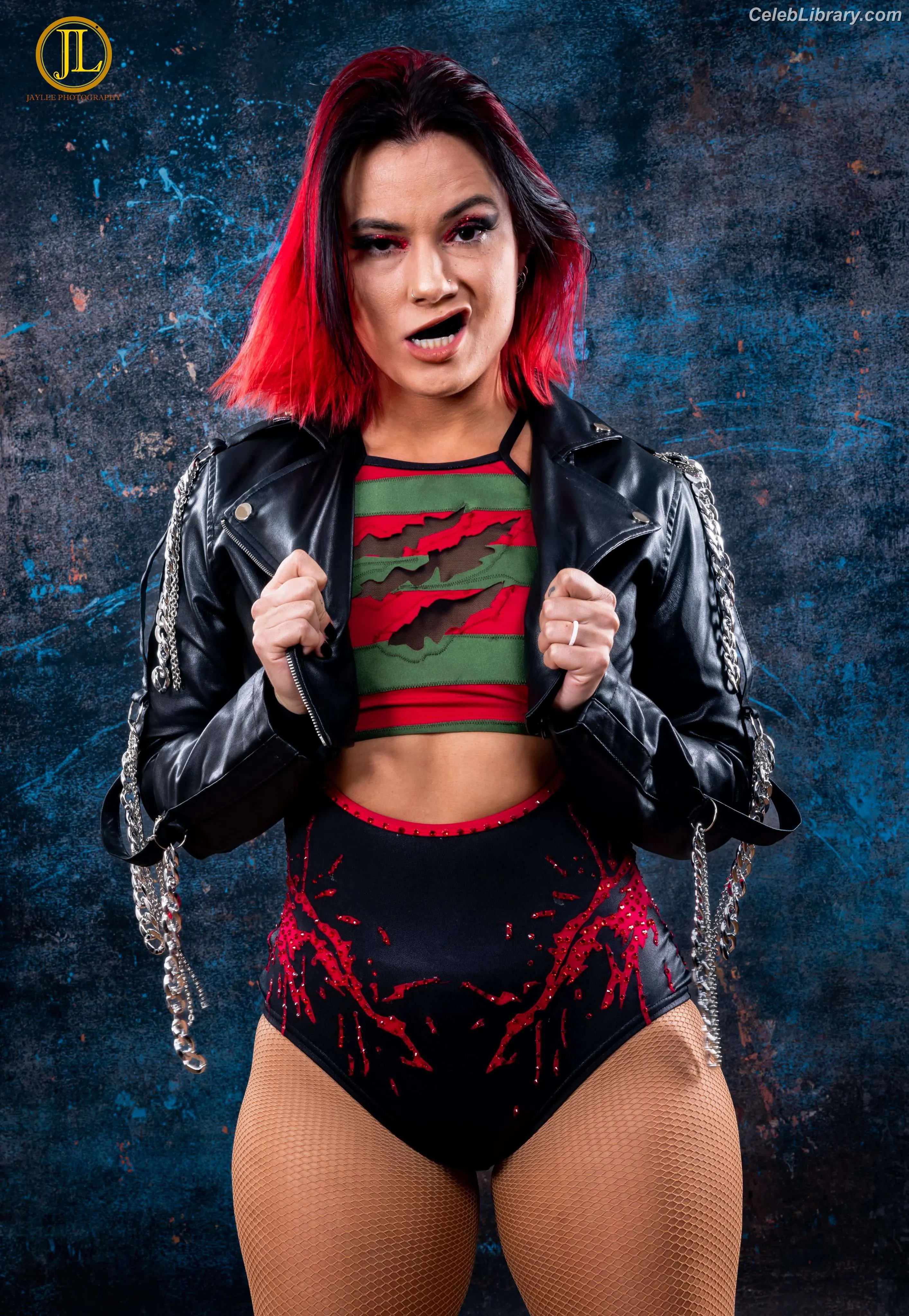 Killer Kelly photo 7 of 537