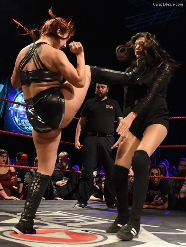 Killer Kelly photo 1 of 537