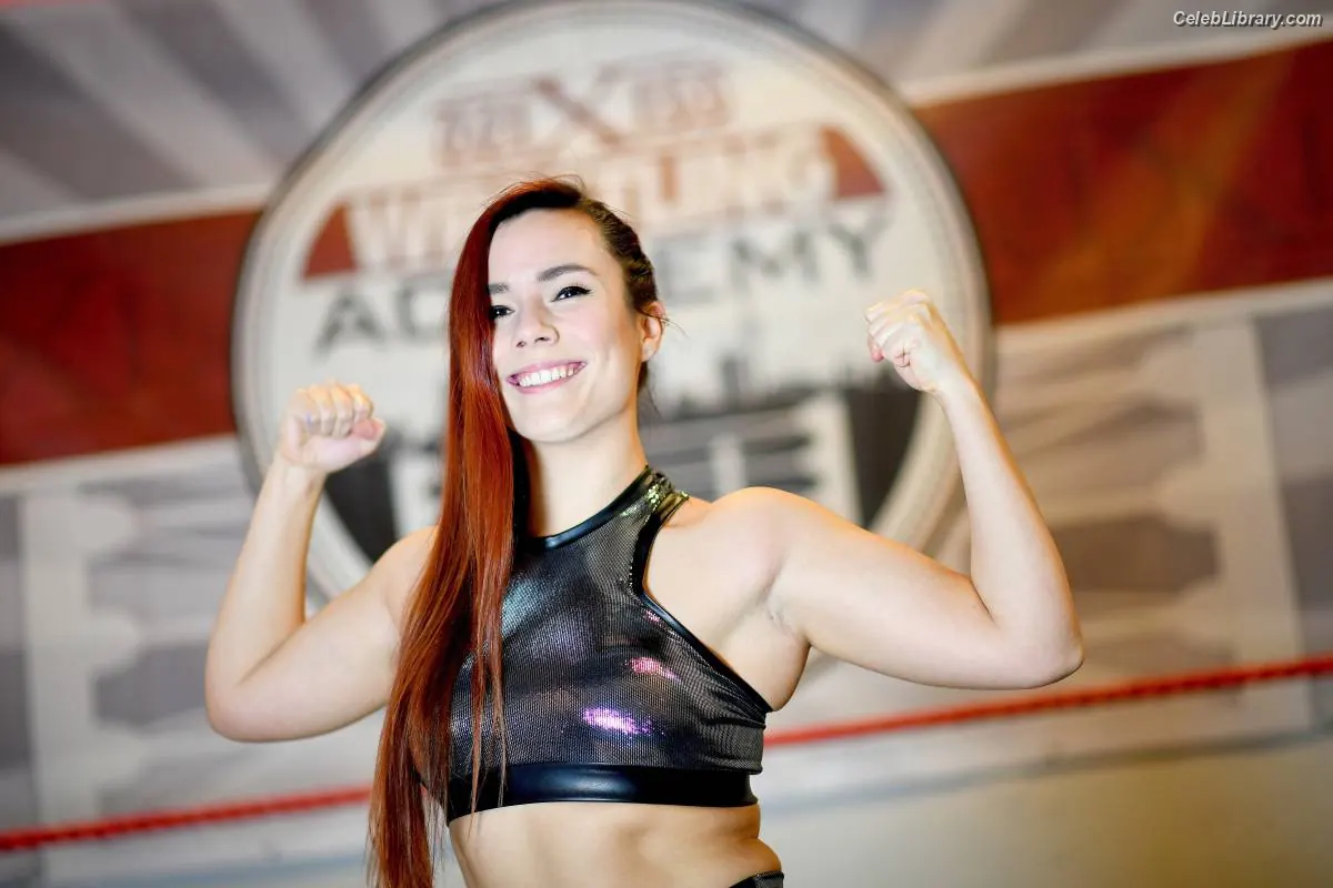 Killer Kelly photo 23 of 537