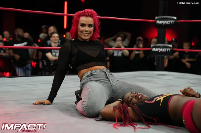 Killer Kelly photo 23 of 538