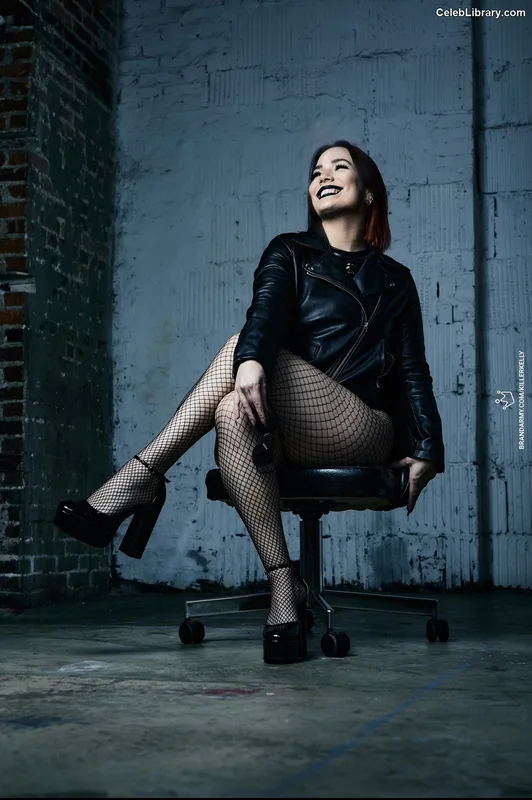 Killer Kelly photo 7 of 538