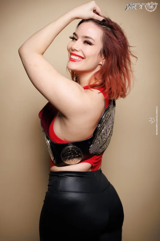 Killer Kelly photo 17 of 538