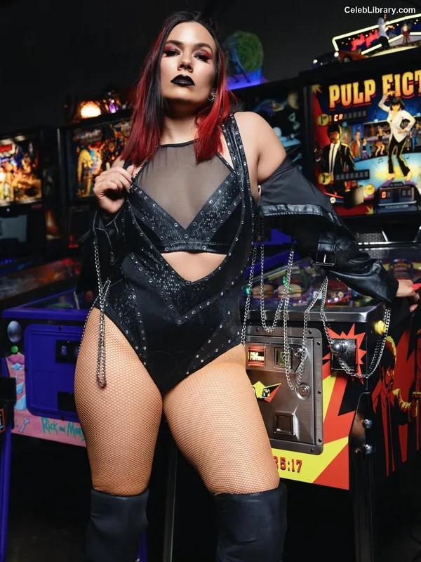 Killer Kelly photo 9 of 538