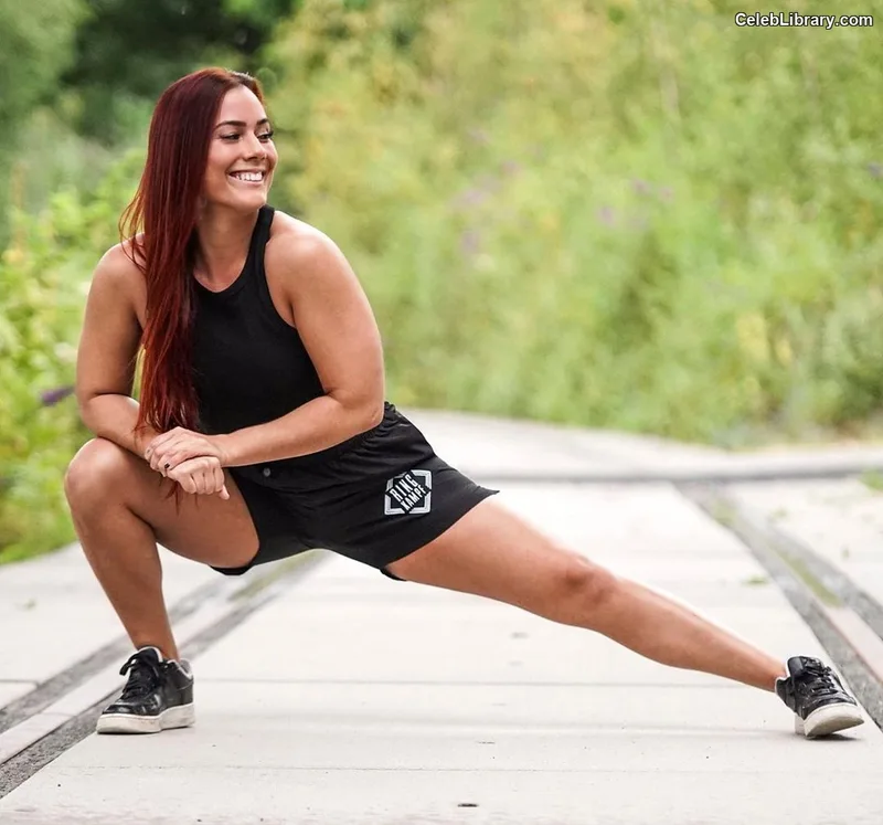 Killer Kelly photo 22 of 538