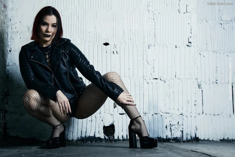 Killer Kelly photo 18 of 538