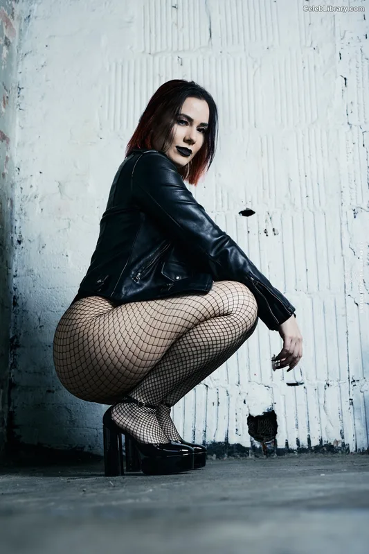 Killer Kelly photo 21 of 538