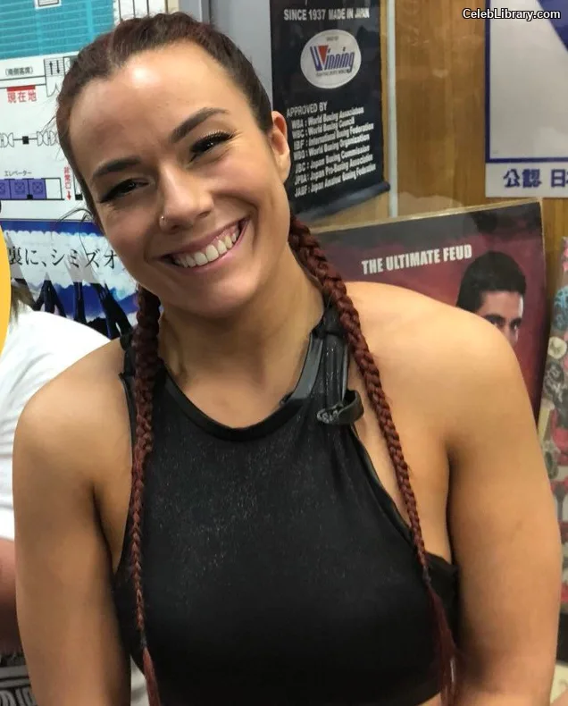 Killer Kelly photo 11 of 538