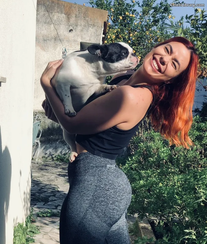 Killer Kelly photo 1 of 538