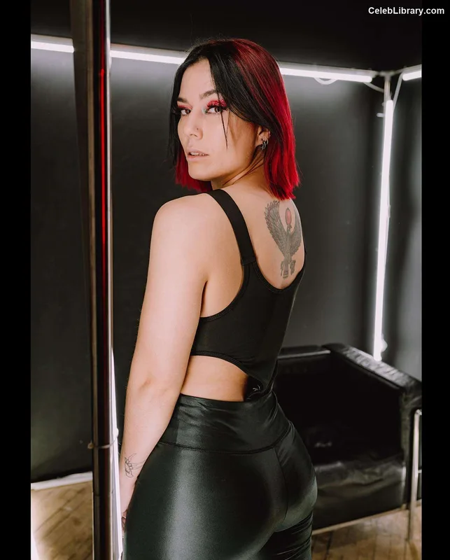 Killer Kelly photo 8 of 538
