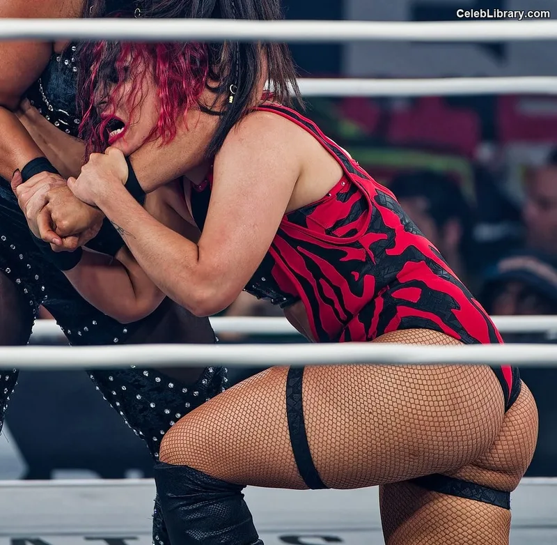 Killer Kelly photo 22 of 538