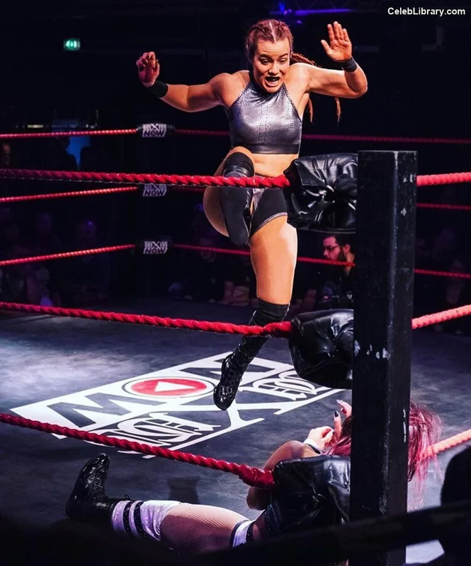 Killer Kelly photo 6 of 538