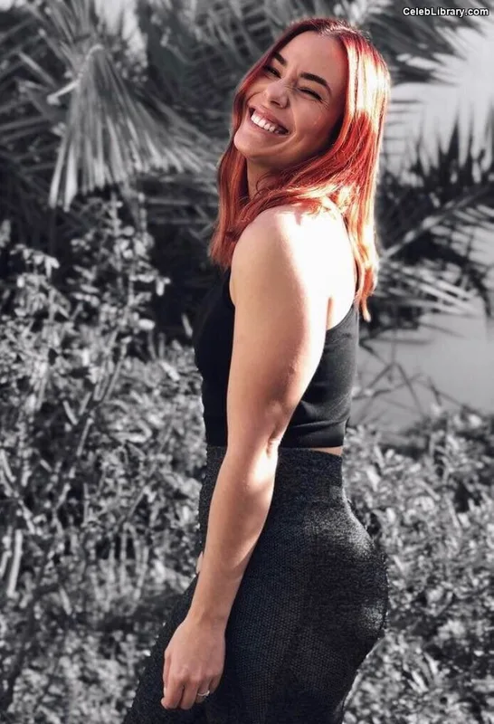 Killer Kelly photo 17 of 538