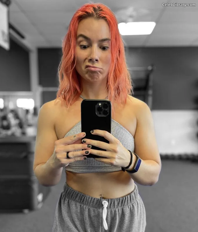 Killer Kelly photo 19 of 538