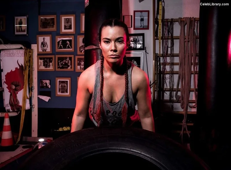 Killer Kelly photo 6 of 538