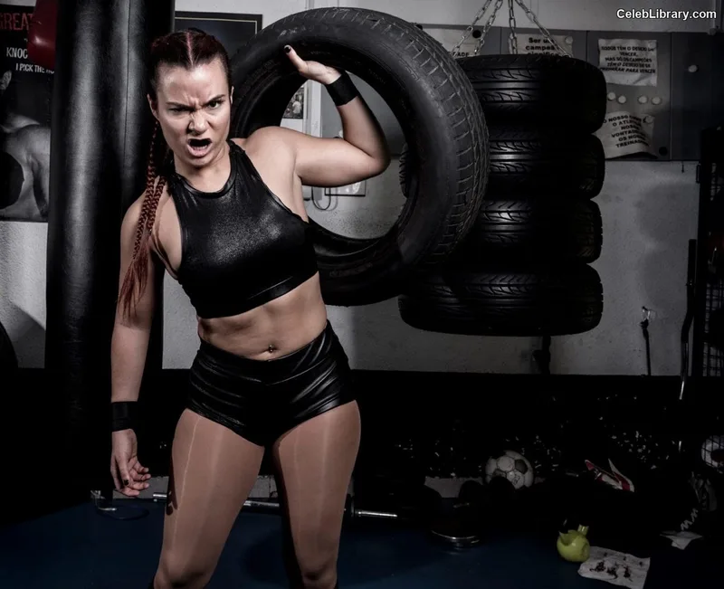 Killer Kelly photo 12 of 538