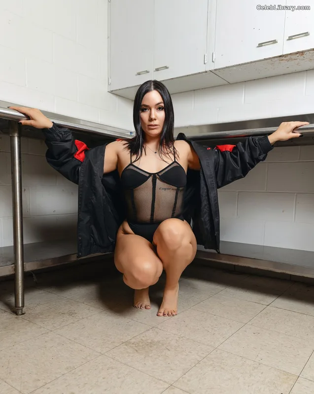 Killer Kelly photo 24 of 538