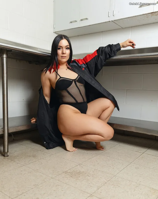 Killer Kelly photo 2 of 538