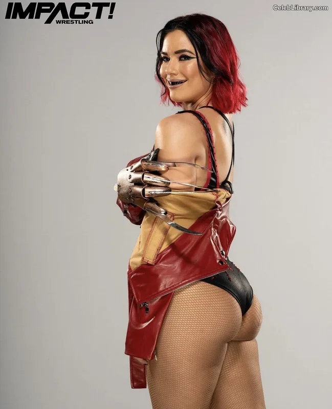 Killer Kelly photo 15 of 538