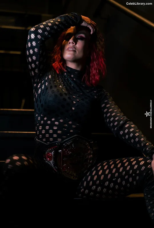Killer Kelly photo 1 of 538