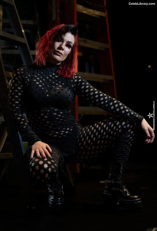 Killer Kelly photo 8 of 538
