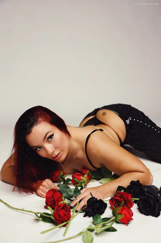Killer Kelly photo 15 of 538