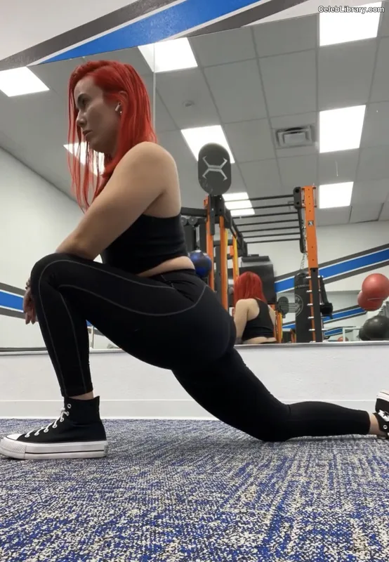 Killer Kelly photo 2 of 538