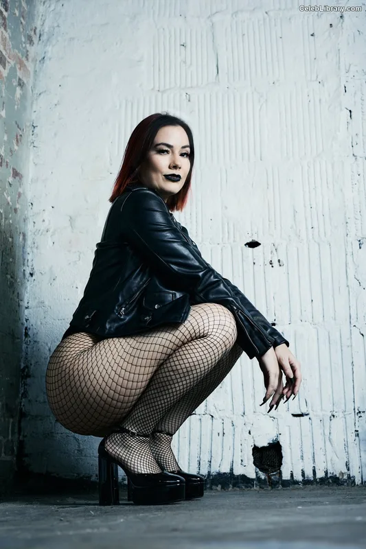 Killer Kelly photo 11 of 538