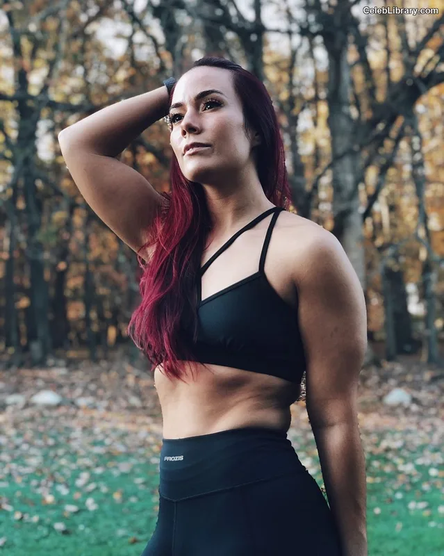 Killer Kelly photo 14 of 538