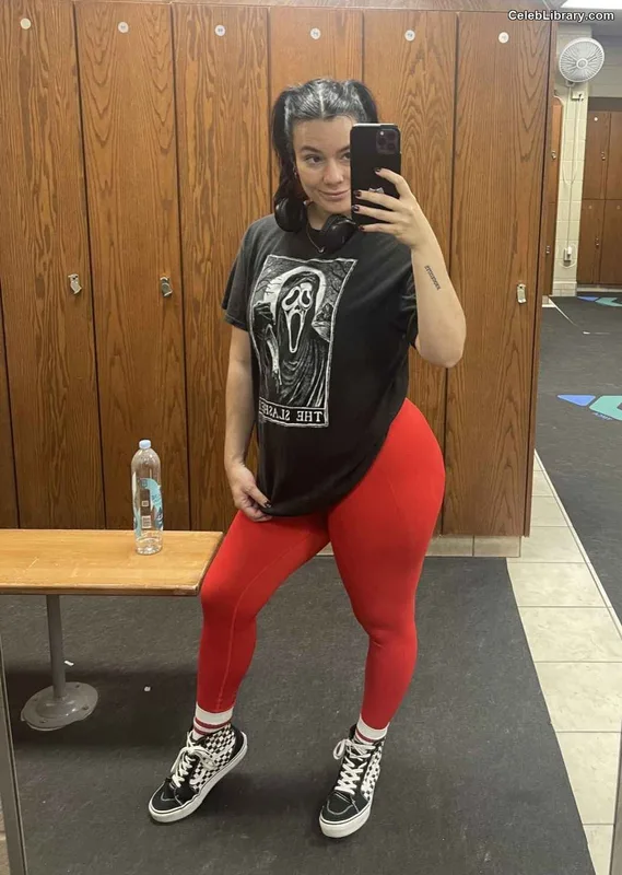 Killer Kelly photo 8 of 538