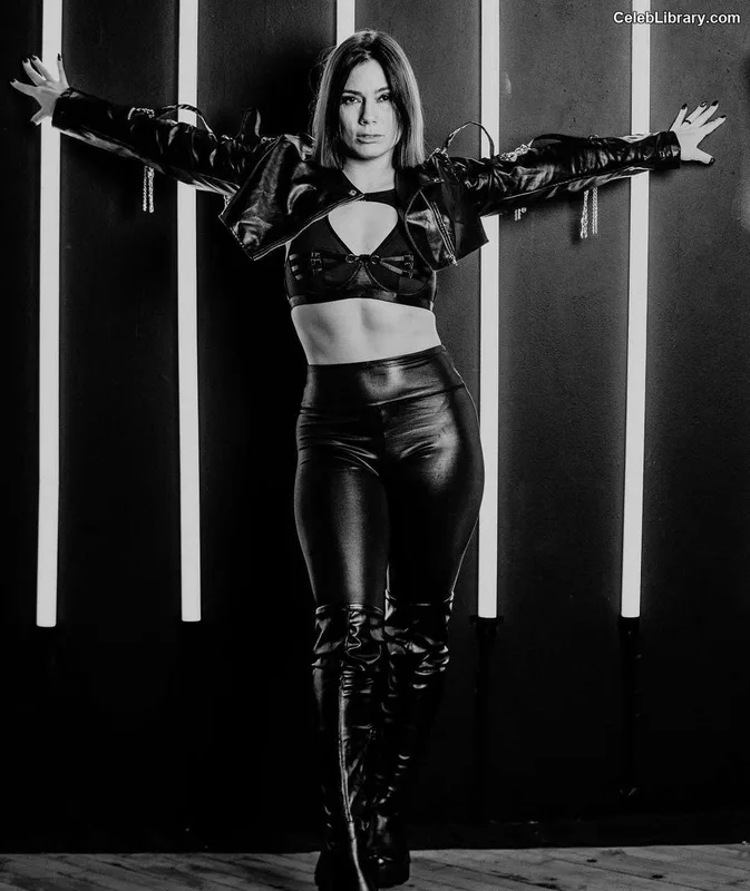Killer Kelly photo 9 of 538