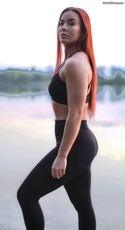 Killer Kelly photo 2 of 538