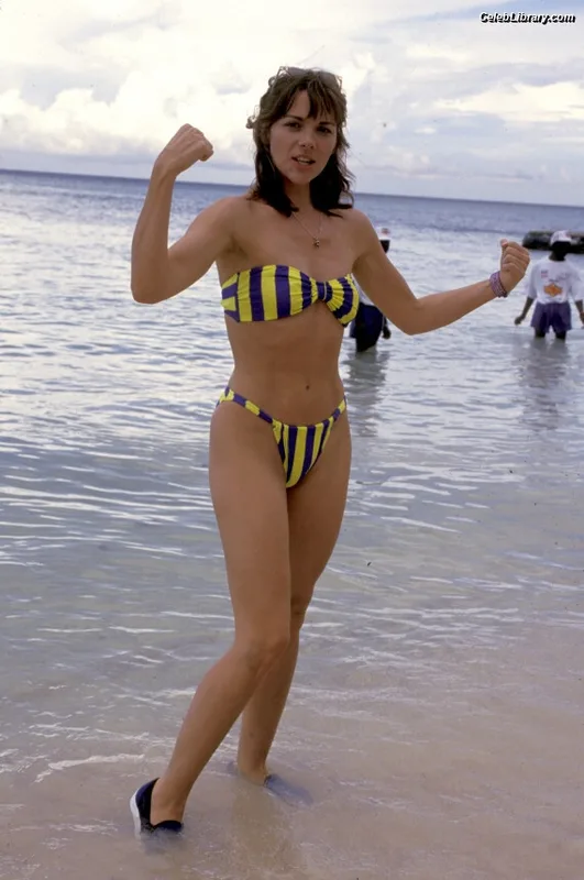 Kim Cattrall photo 5 of 44