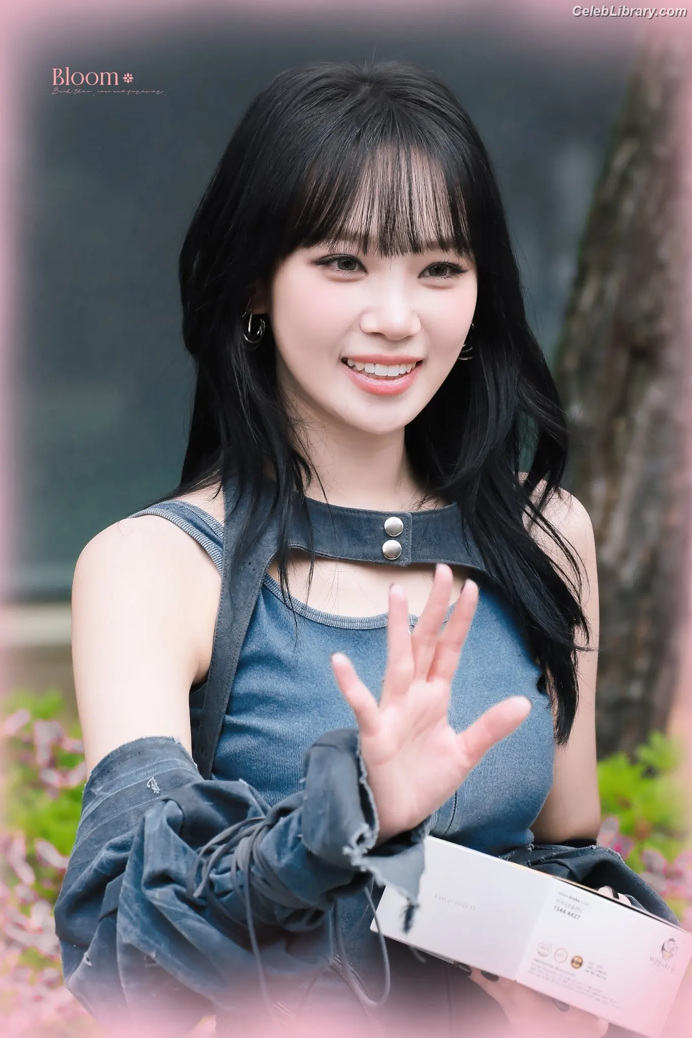 Kim Chaewon 김채원 [Le Sserafim] photo 10 of 2309
