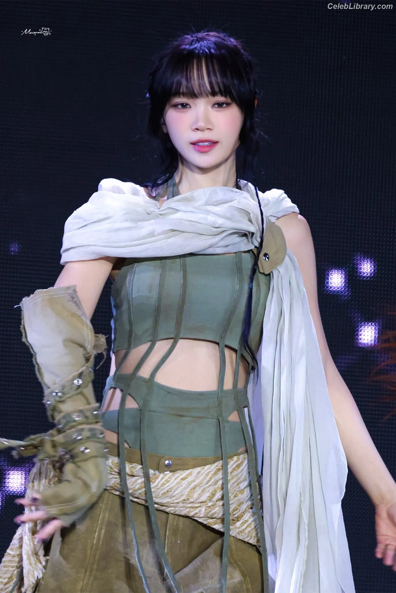 Kim Chaewon 김채원 [Le Sserafim] photo 21 of 2309