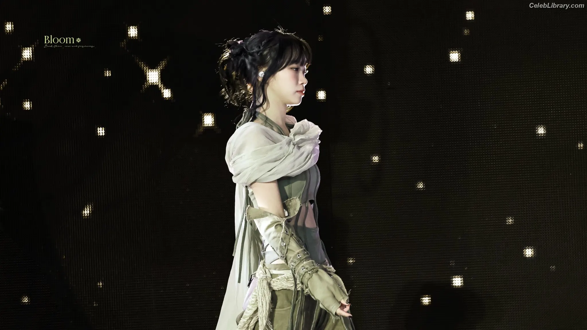 Kim Chaewon 김채원 [Le Sserafim] photo 5 of 2309