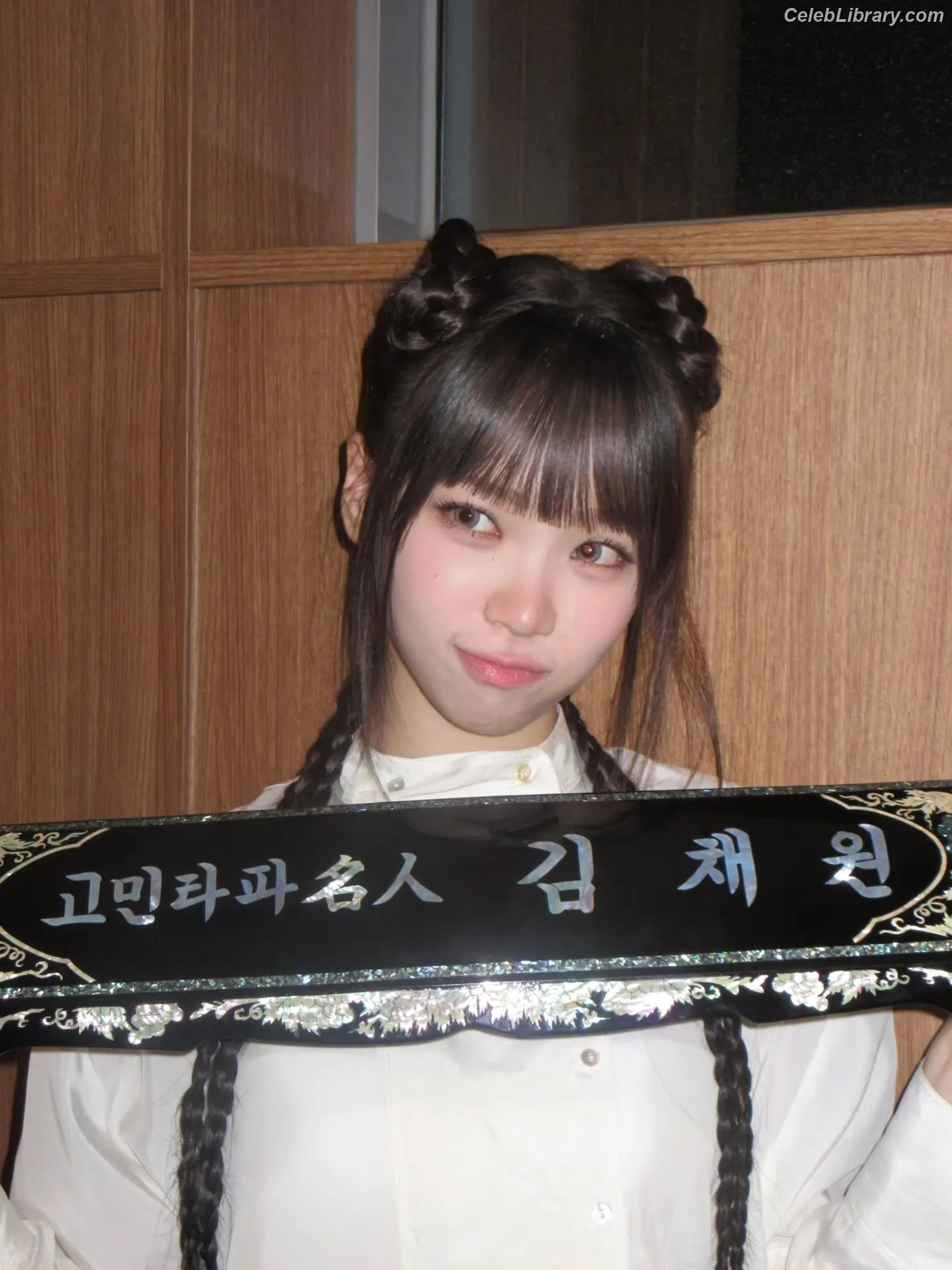 Kim Chaewon 김채원 [Le Sserafim] photo 9 of 2309